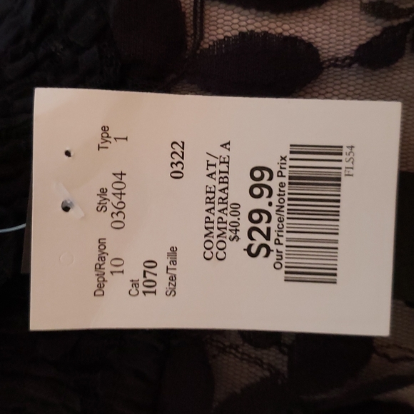 Medium Black lace ADIVA flutter sleeve top - Picture 8 of 8